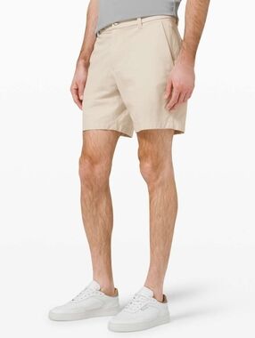 Lululemon Mens Commission Classic Shorts 9 Inches Size 33 - White Opal
